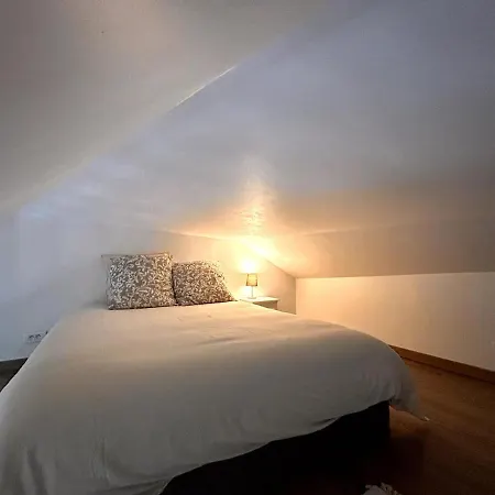 アパート Cozy In - 150 M From The Castle *