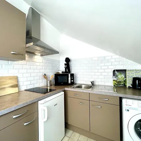 Cozy In - 150 M From The Castle * フォンテーヌブロー