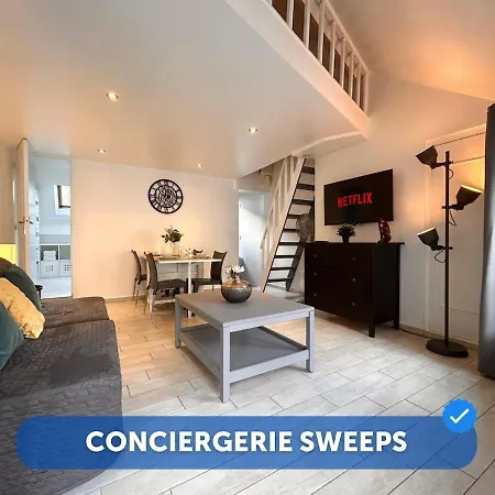 Cozy In - 150 M From The Castle