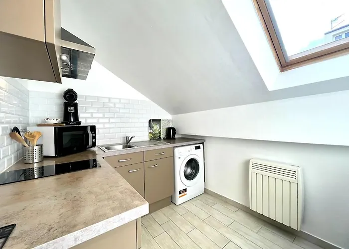 アパート Cozy In - 150 M From The Castle